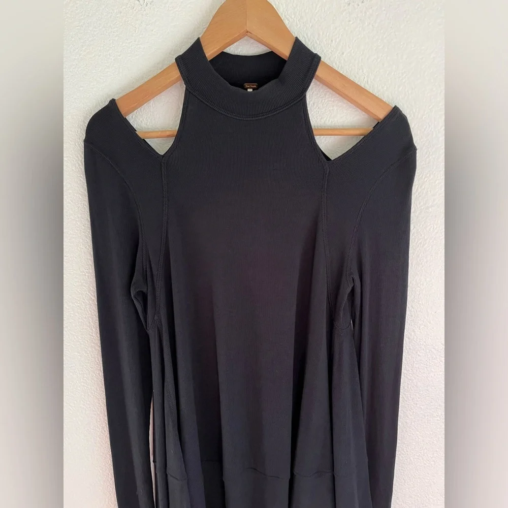 Free People Downtown Girl Black Cut Out Flowy Mock Turtleneck S - Picture 6 of 13